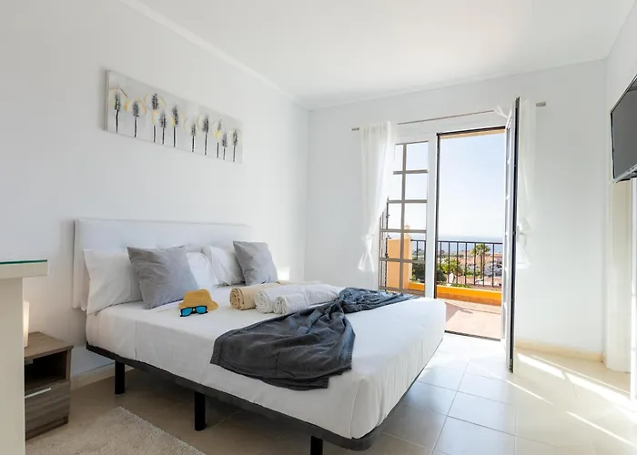 Будинок відпочинку Incredible Fuente, Ocean View, Heated Pool!